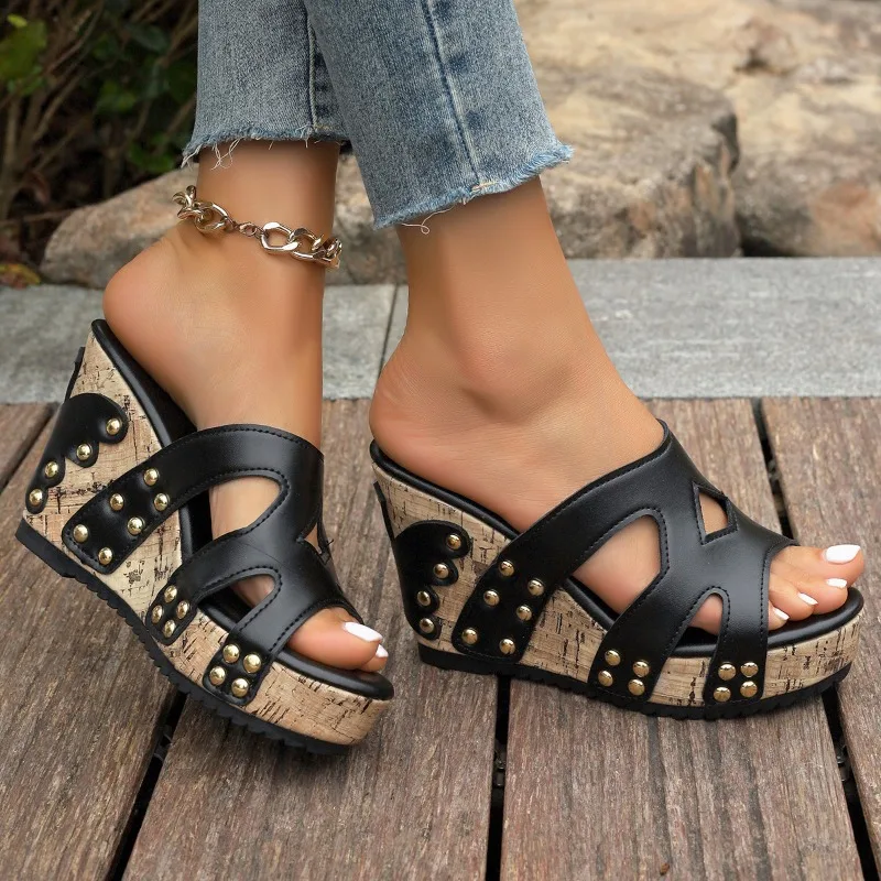 Women's High Heel Slippers New Buckle Rivet Sandals Summer Wedge Heel Waterproof Fish Mouth Trendy Punk Summer Sandals for Women