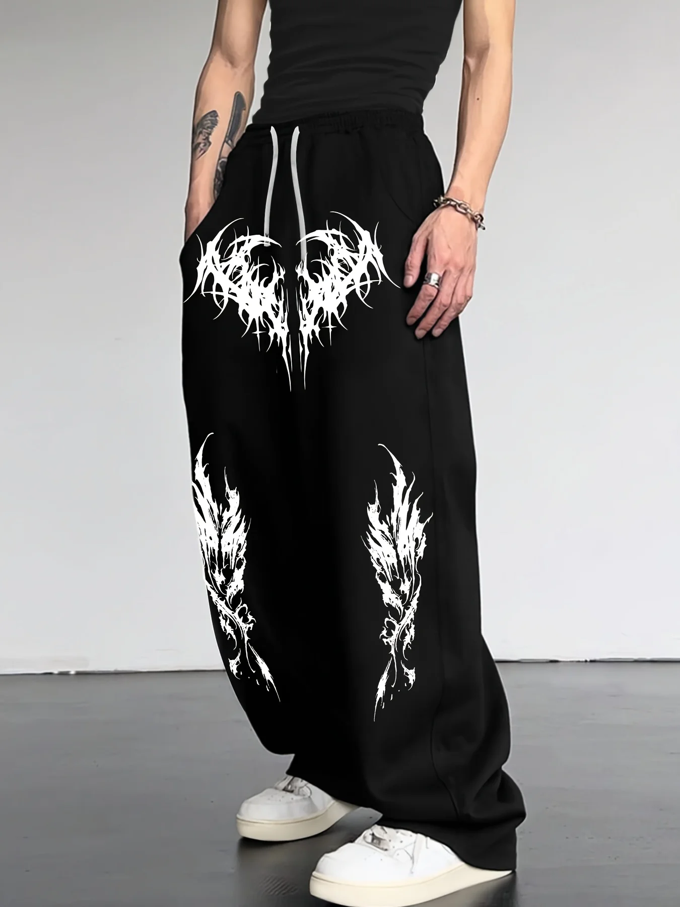 2026 Fashion New Cool Dark Striped Gothic Style Loose Straight Pants Outdoor Men's and Women's Sports Street Casual Pants