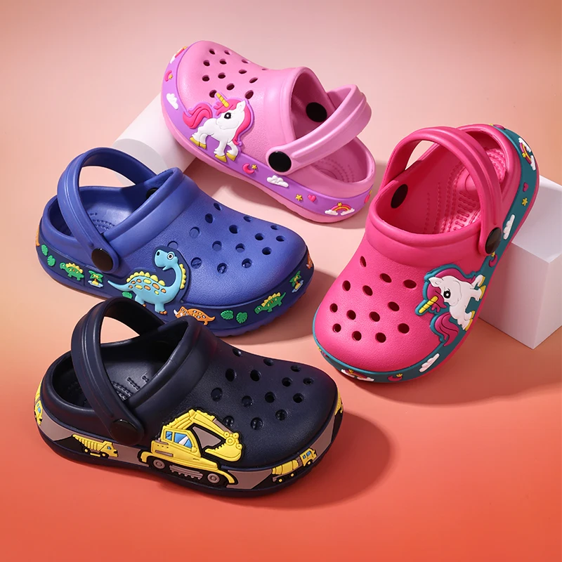 Children's shoes, boys and girls, summer fashion beach slippers, soft soles, breathable, middle-aged and older children's dinosa