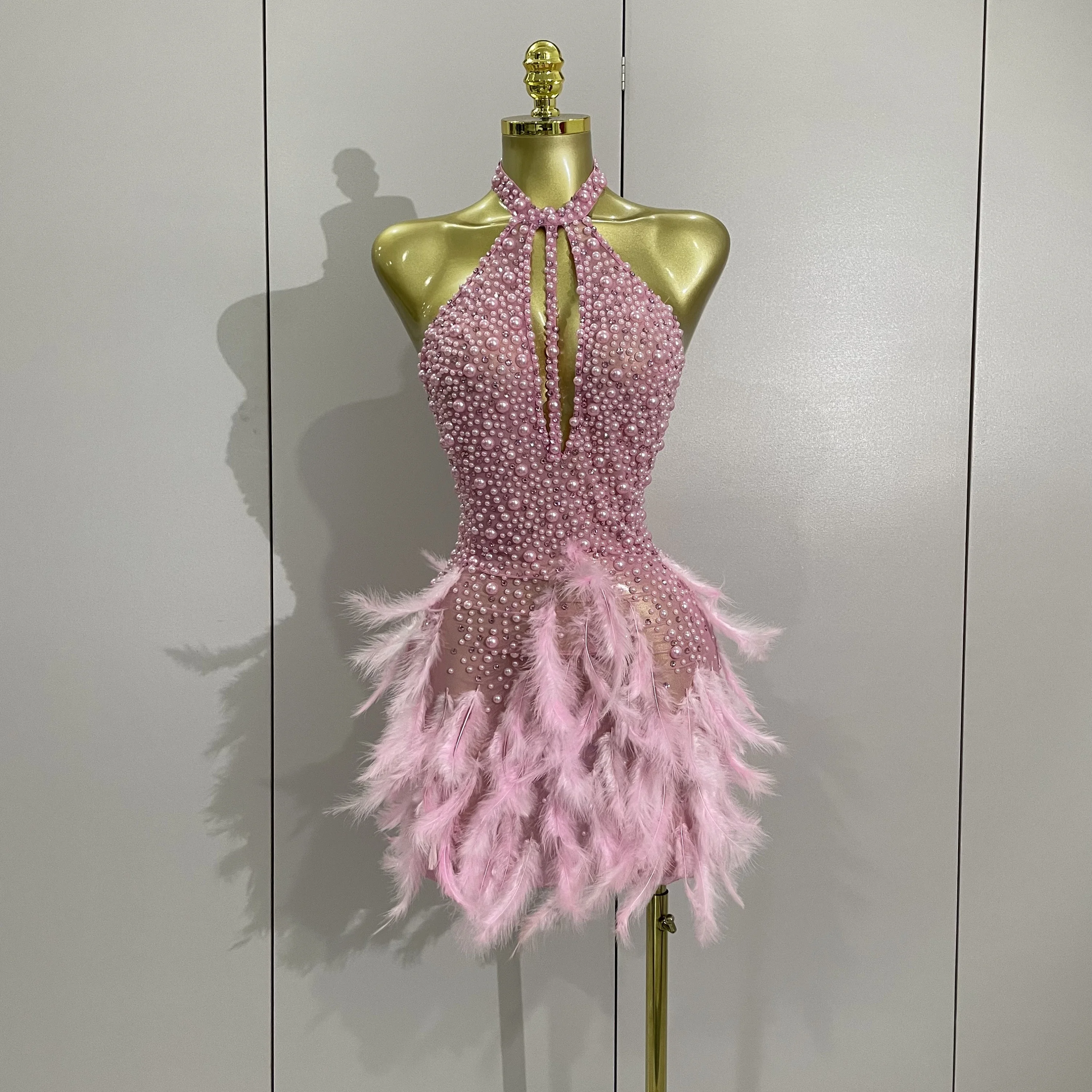 Women Luxury Rhinestones Pearls Feathers Halter Backless Short Dress Women Sexy Celebrate Birthday Dress Nightclub Stage Costume