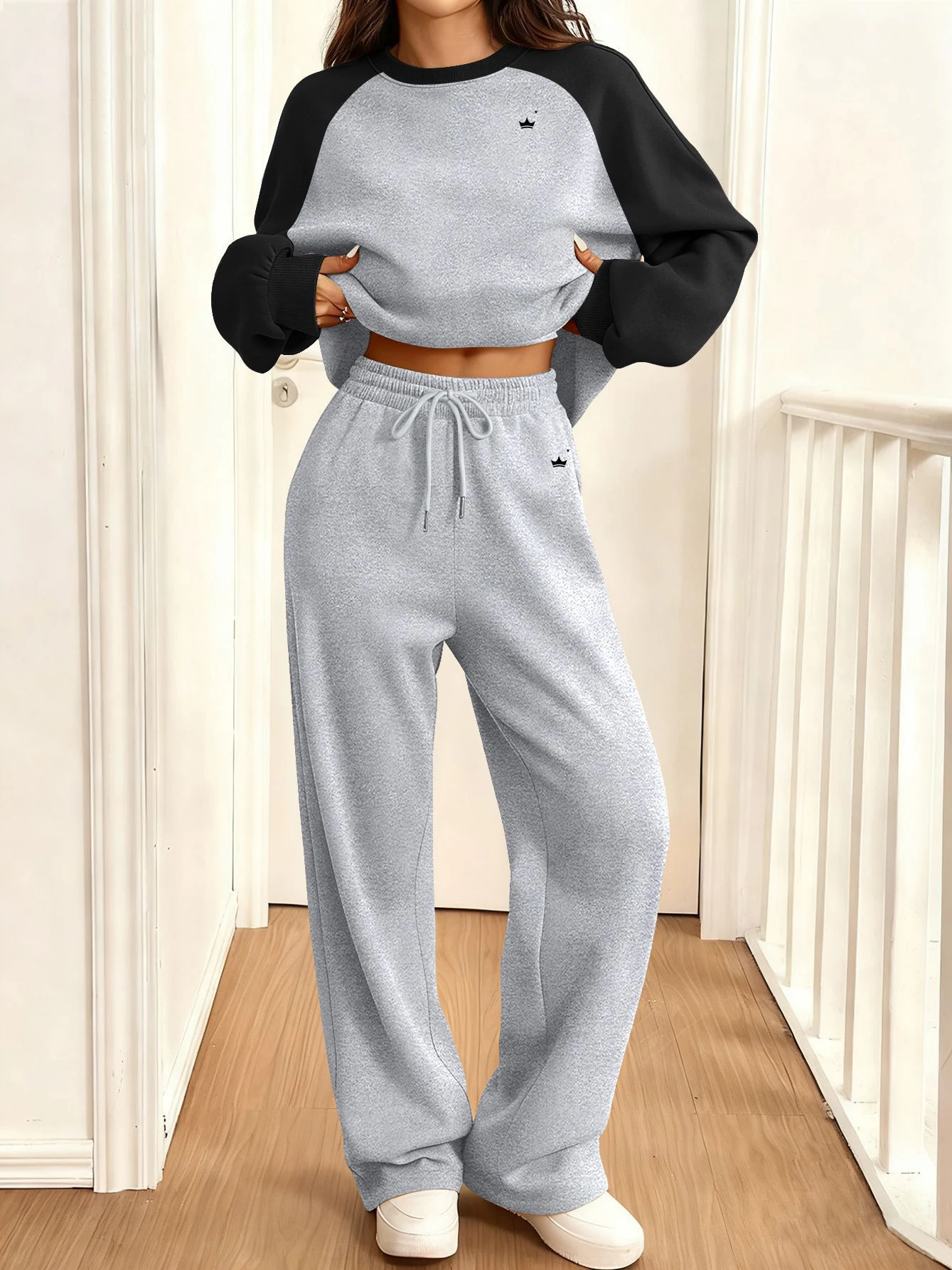 2026 Autumn and Winter Fashion Loose Set round Neck Sportswear Women's Two-Piece Outfit Comfortable fitness jogging fashion suit