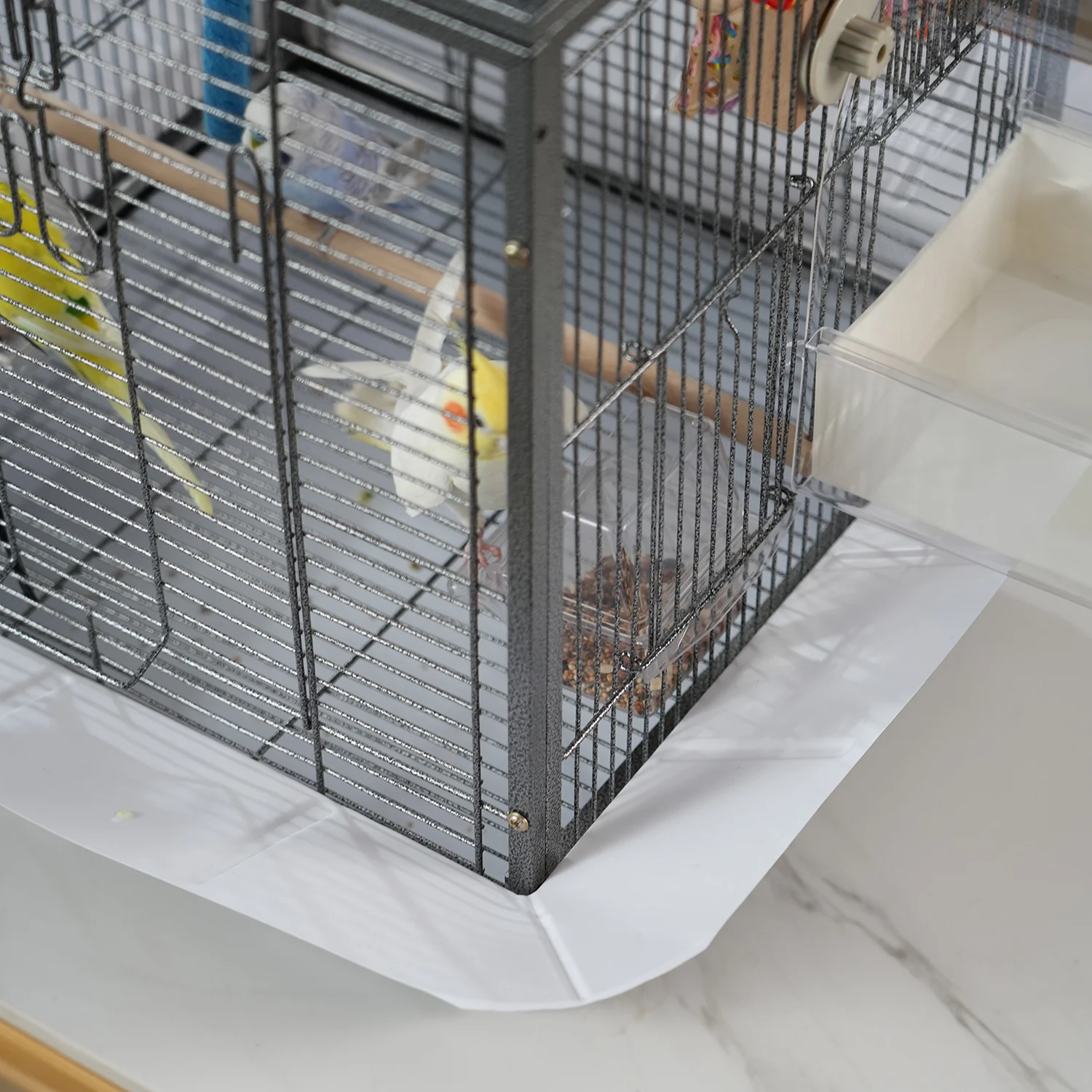 60cm Metal Parrot Cage with Slide-Out Tray and Handle Bird Cage for Parrot Cockatiels Budgies Finch Lovebirds Pigeons, Black