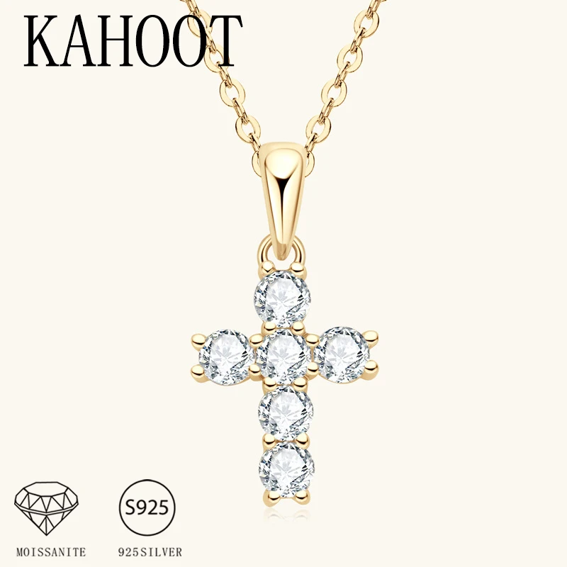 A 925 sterling silver moissanite cross necklace that is fashionable, trendy, elegant, gentle, fresh, and sweet.