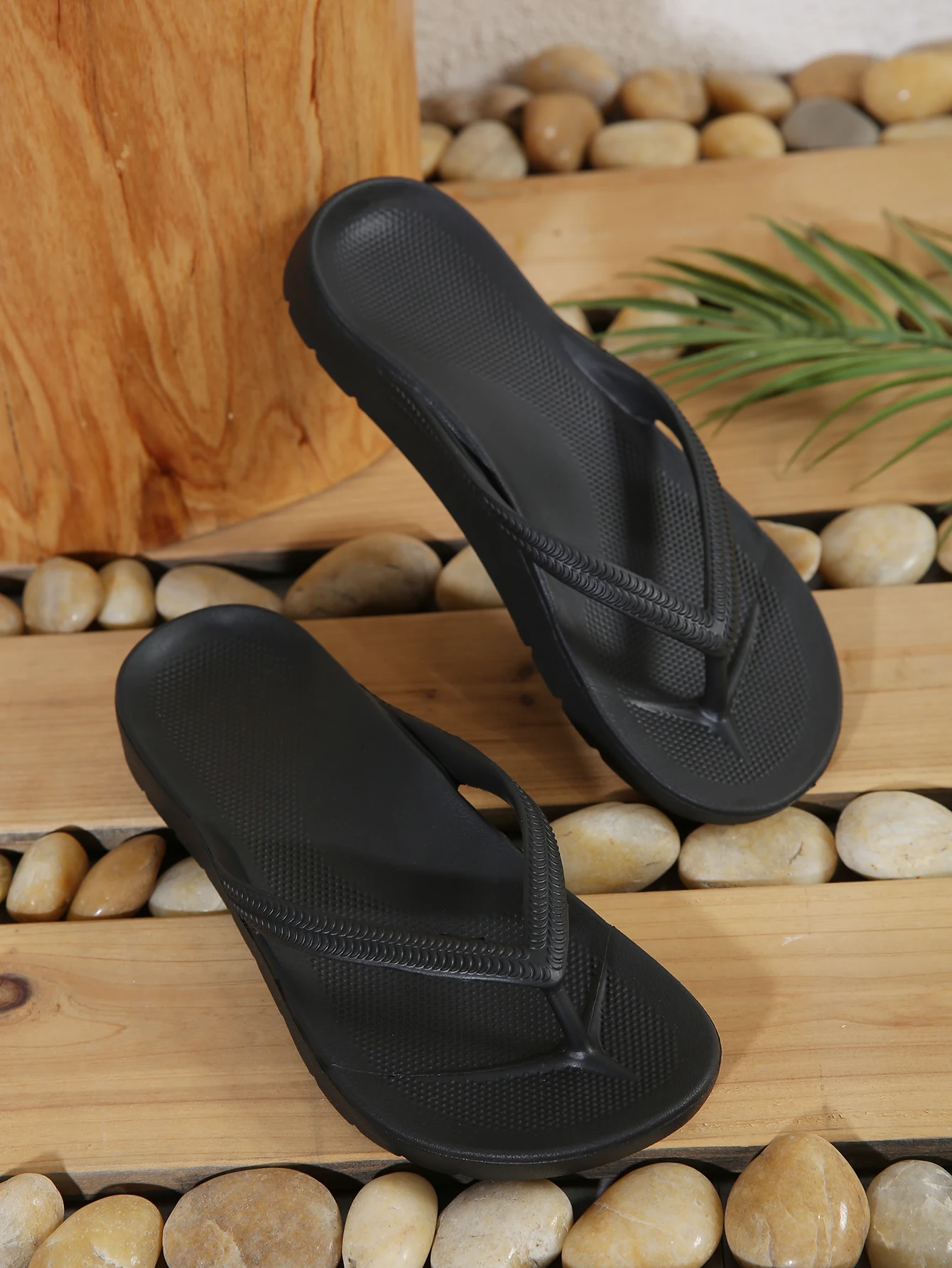 Arch Support Unisex Flip Flops With Non-Slip Flat Bottom Waterproof Eva Material Soft And Comfortable For Couples