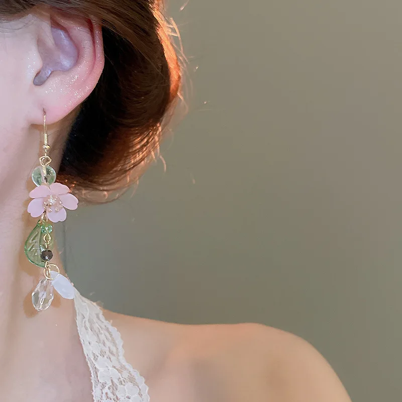 Chinese Glass Beads Flower Tassel Earrings for Women Sweet Style Versatile Drop Earring Elegant Beautiful Jewelry Friends Gift