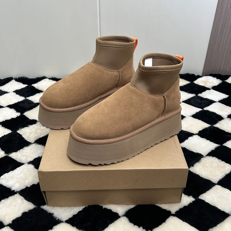 Classic 2025 Fashion Thick Bottom Three-Layer Sheepskin Fur Integrated Snow Boots Ultra Mini Size 35-40 Women