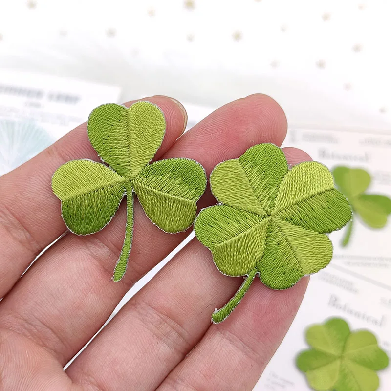 Four-leaf Clover Patches Ironing Cloth Stickers Embroidery Patch Small Applique DIY Repair Hole Naszywki Parches Ropa Plancha