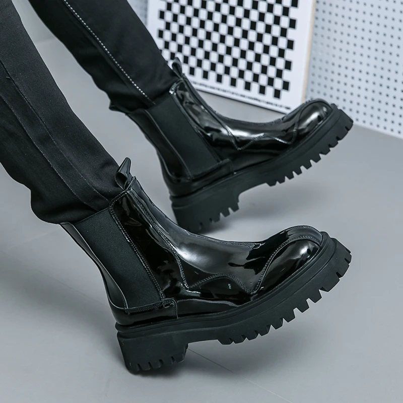 Men's Chunky Chelsea Boots Retro Thick Sole Glossy Faux Leather Elastic Side Panel for Streetwear Party & Autumn/Winter Fashion