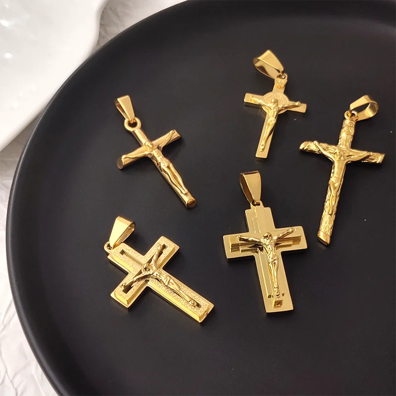 New Design 18K Gold Plated Waterproof Stainless Steel Jesus Cross Pendant For Men Religious Charms