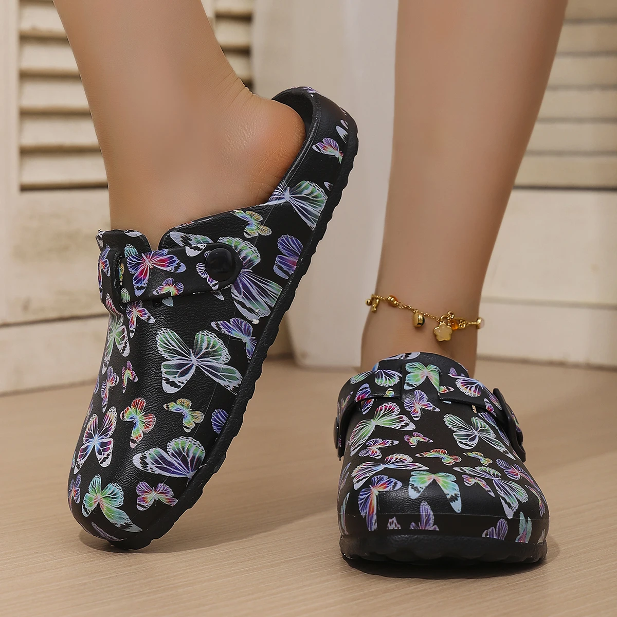 New Women's Wedge-Heel Slip-On Slippers Black Butterfly Print EVA Slippers Casual Comfort for Everyday Wear Versatile Home Slipp