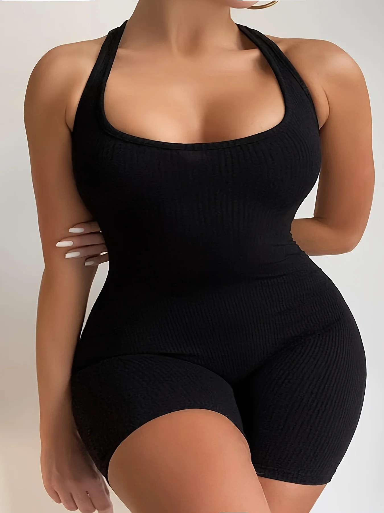 Plus Size New Summer Fashion Black Halter Sporty Jumpsuit, Women's Oversized Solid Color Sexy Body-Con Backless Clothing