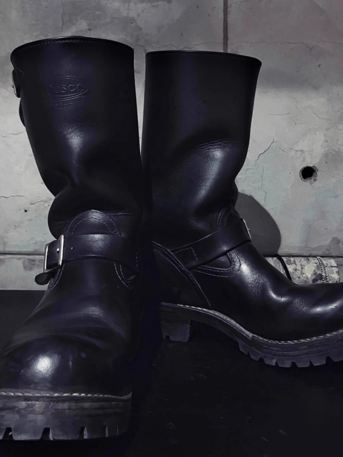 Retro American Motorcycle Boots Men's Dark Knight Boot Workwear Mid-Calf Engineer Leather Boot Belt Chelsea Boot