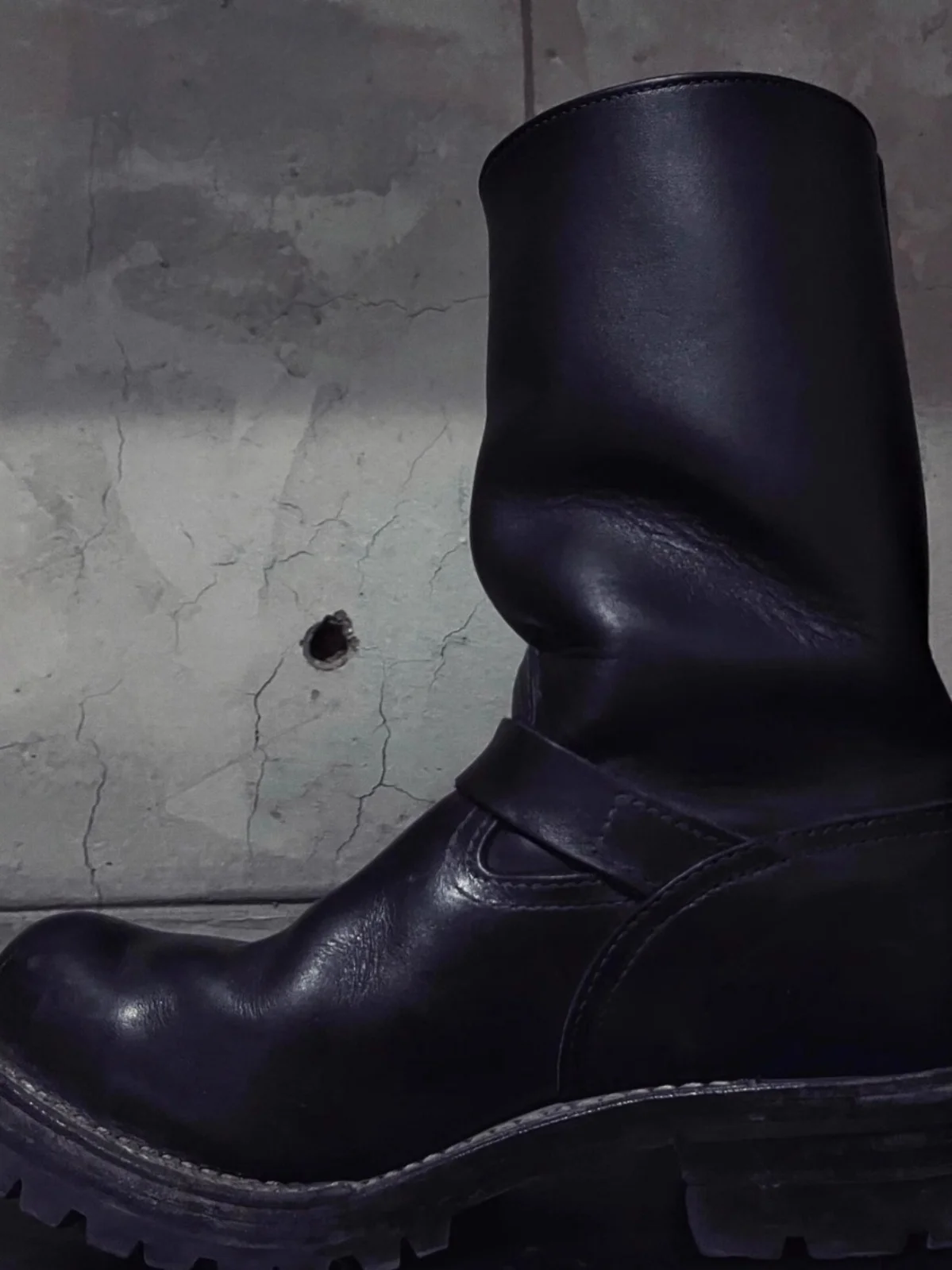 Retro American Motorcycle Boots Men's Dark Knight Boot Workwear Mid-Calf Engineer Leather Boot Belt Chelsea Boot