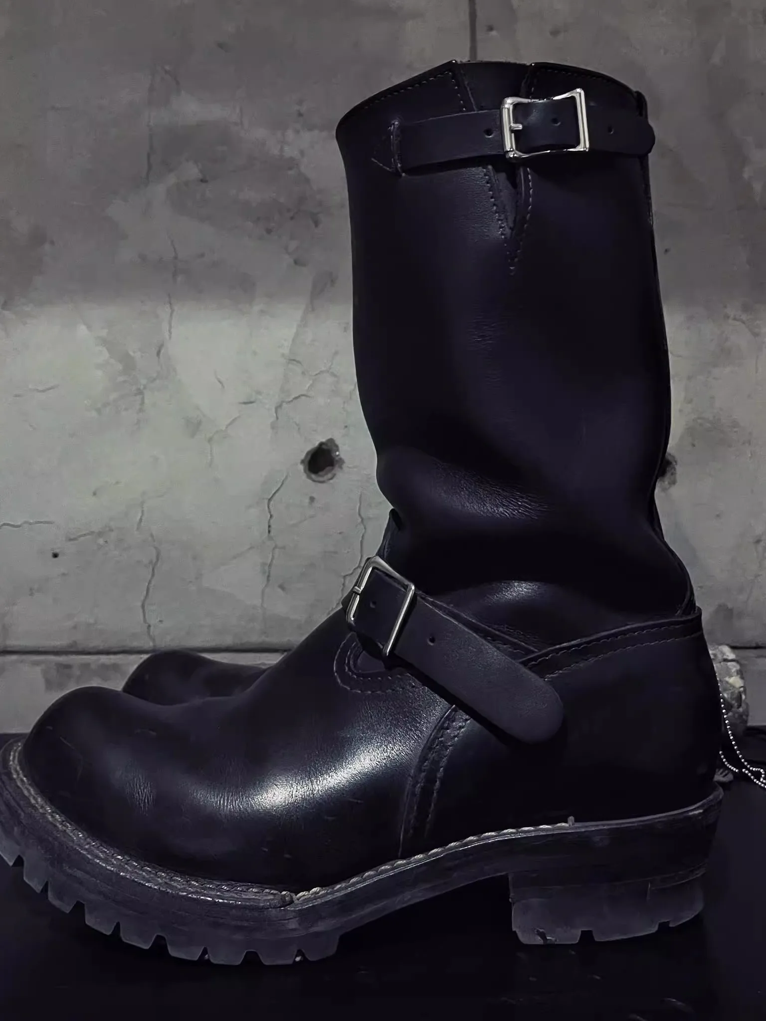 Retro American Motorcycle Boots Men's Dark Knight Boot Workwear Mid-Calf Engineer Leather Boot Belt Chelsea Boot