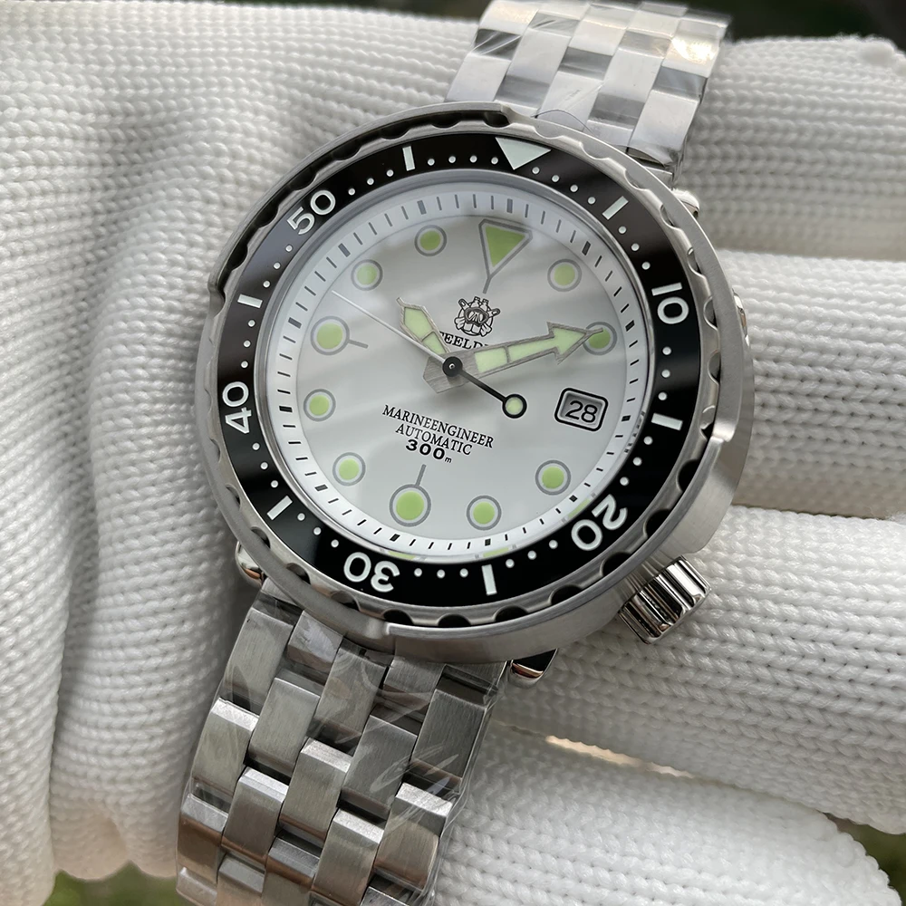 STEELDIVE SD1975 Luxury Auto Watches Men Dive Watch 300m Waterproof C3 Luminous Clock Sapphire Mirror NH35 Mechanical Wristwatch