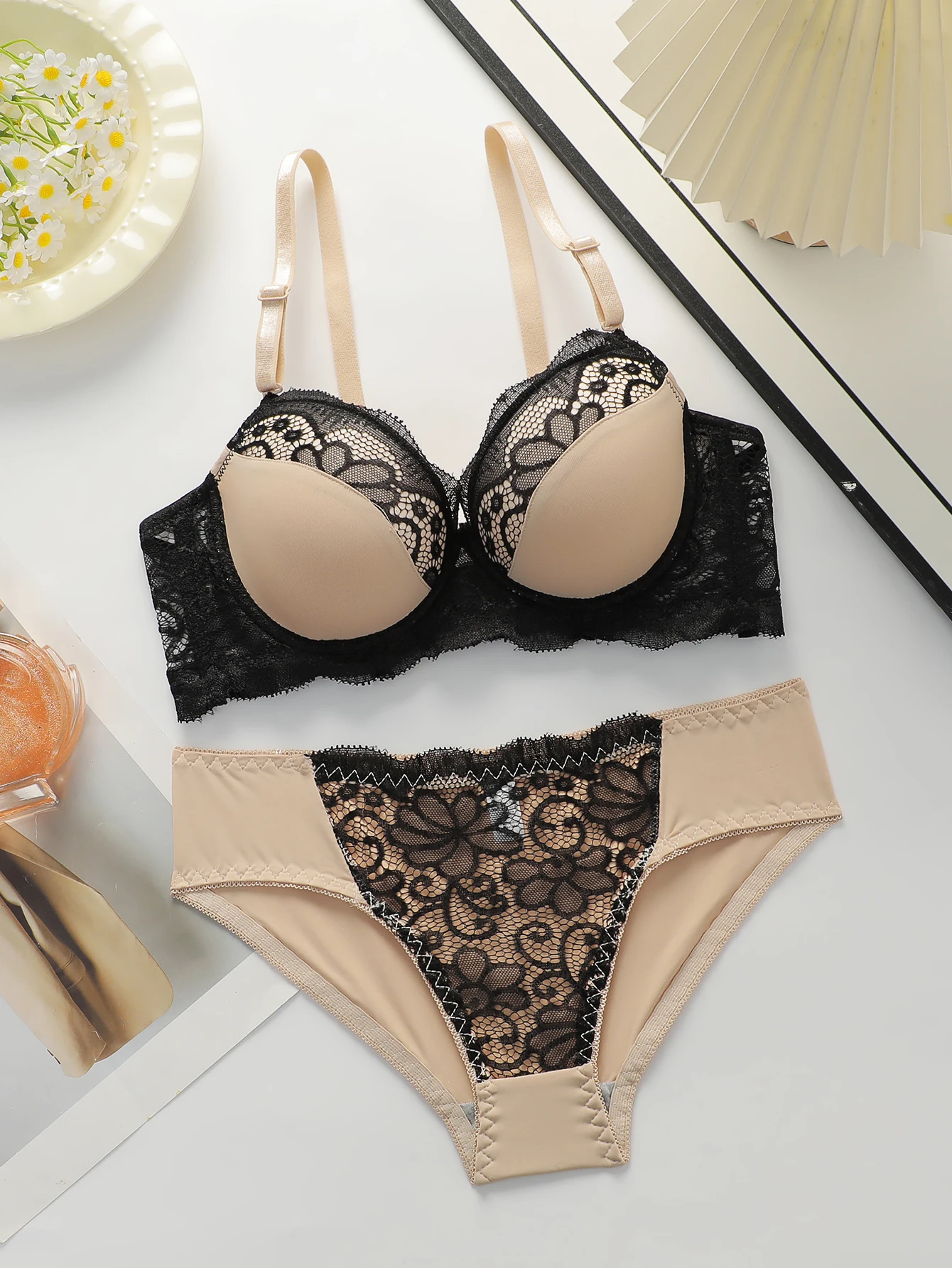 Skin Color Lace Underwire Bra and Panty Set Push Up Plunge Bras Bralette Women Sexy Lingerie Sets Comfortable Lady Intimates