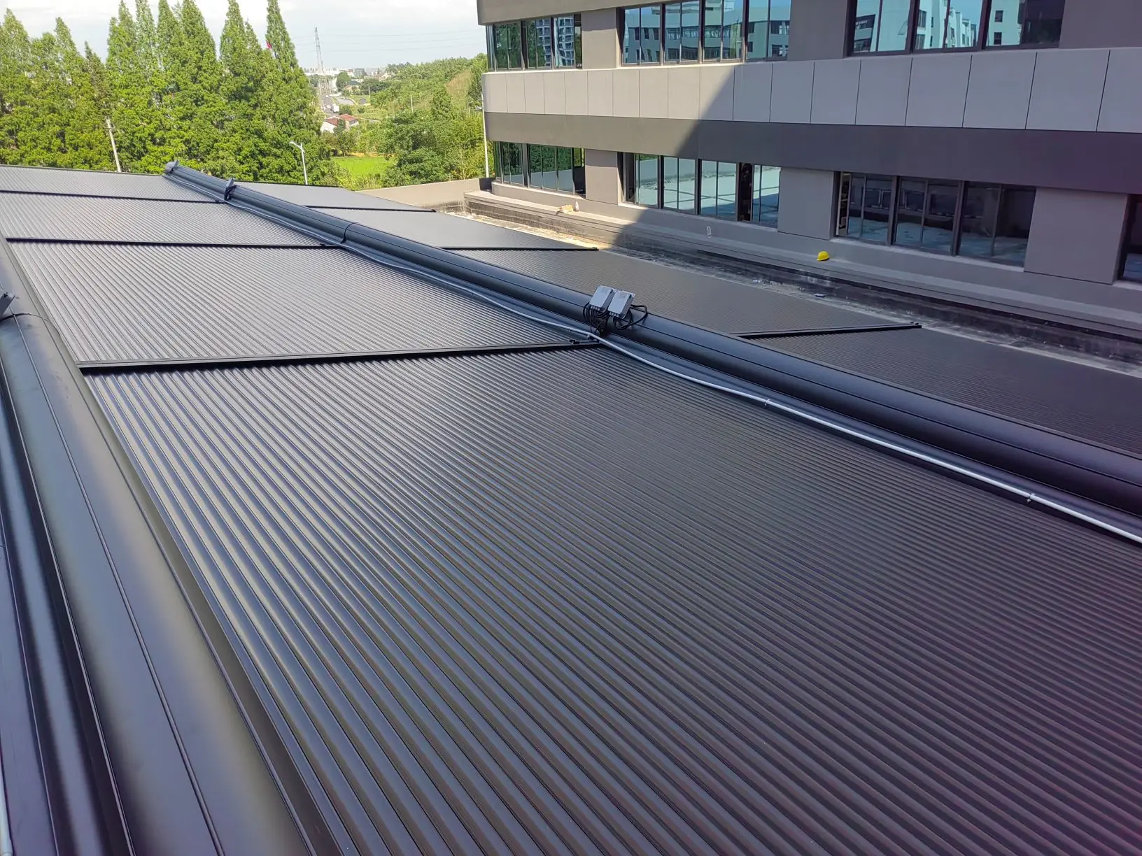 Smart Aluminum Glass Sun Room Electric Curtain Skylight Retractable Window Sun Blind Sheet Shutter Roof Roller