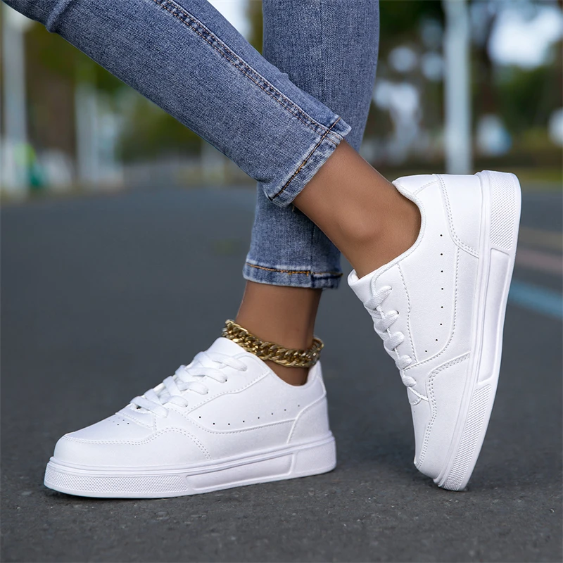 White Minimalist Sneaker For Men Women Non Slip Casual Sports Shoes Man Walking Shoes Comfortable Low Top Men's Skateboard Shoes