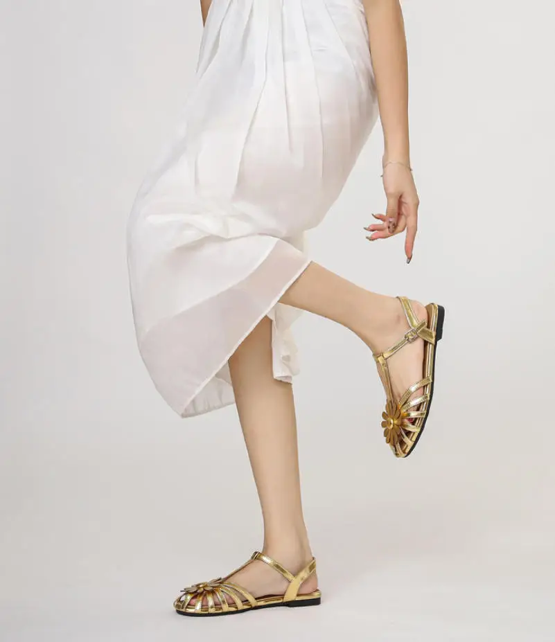 ZAROY Fashion Weave Gold Women Flat Sandals Summer Brand Design Hollow Out Narrow Strap Closed Toe Roman Gladiator Sandalias